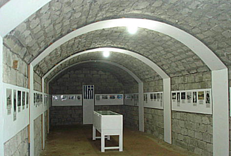 milos war museum